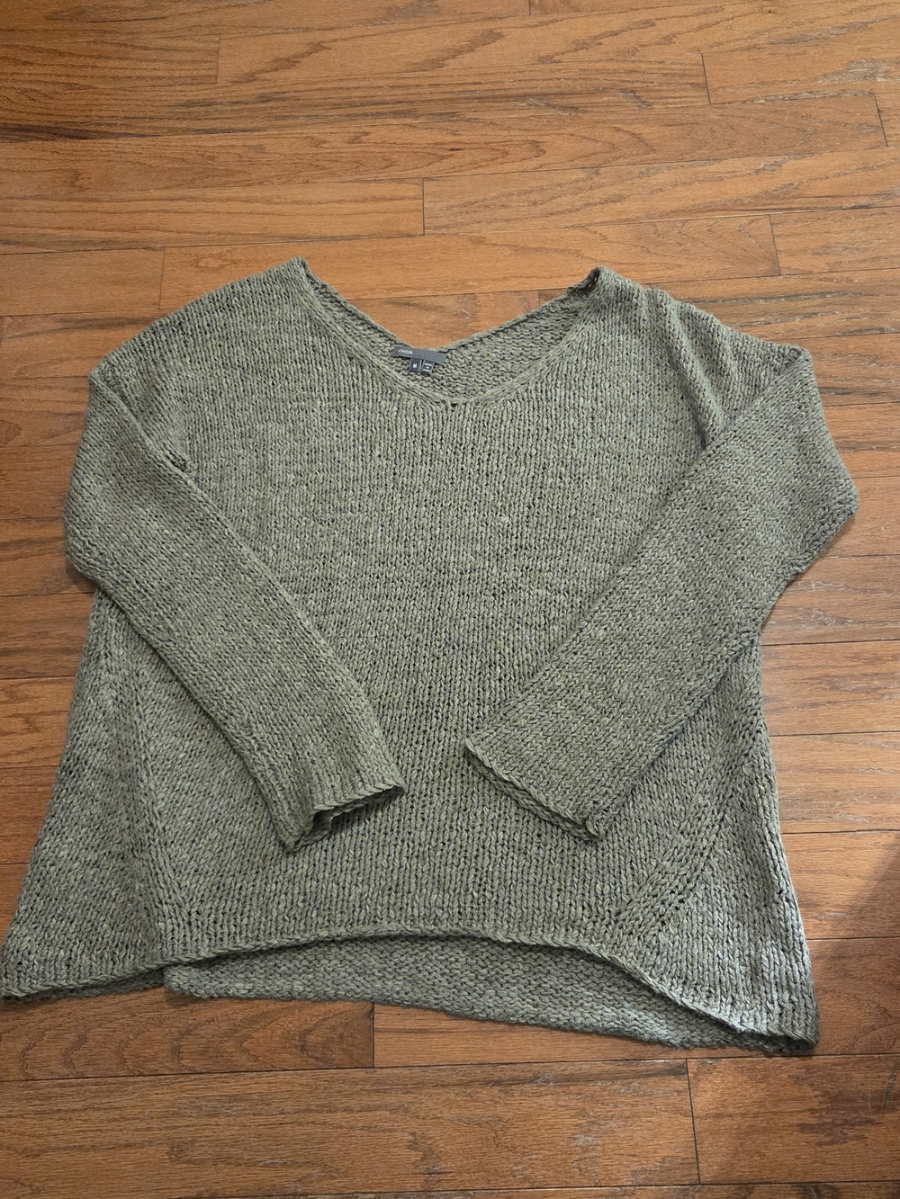Vince Olive Green Relaxed V-Neck Knit Sweater